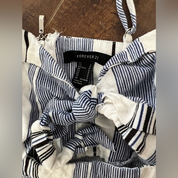 Forever 21 Jumpsuit - Picture 4 of 8